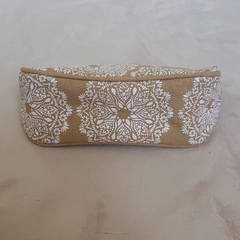 ☆☆☆ Toiletry bag - Picture 2 of 3